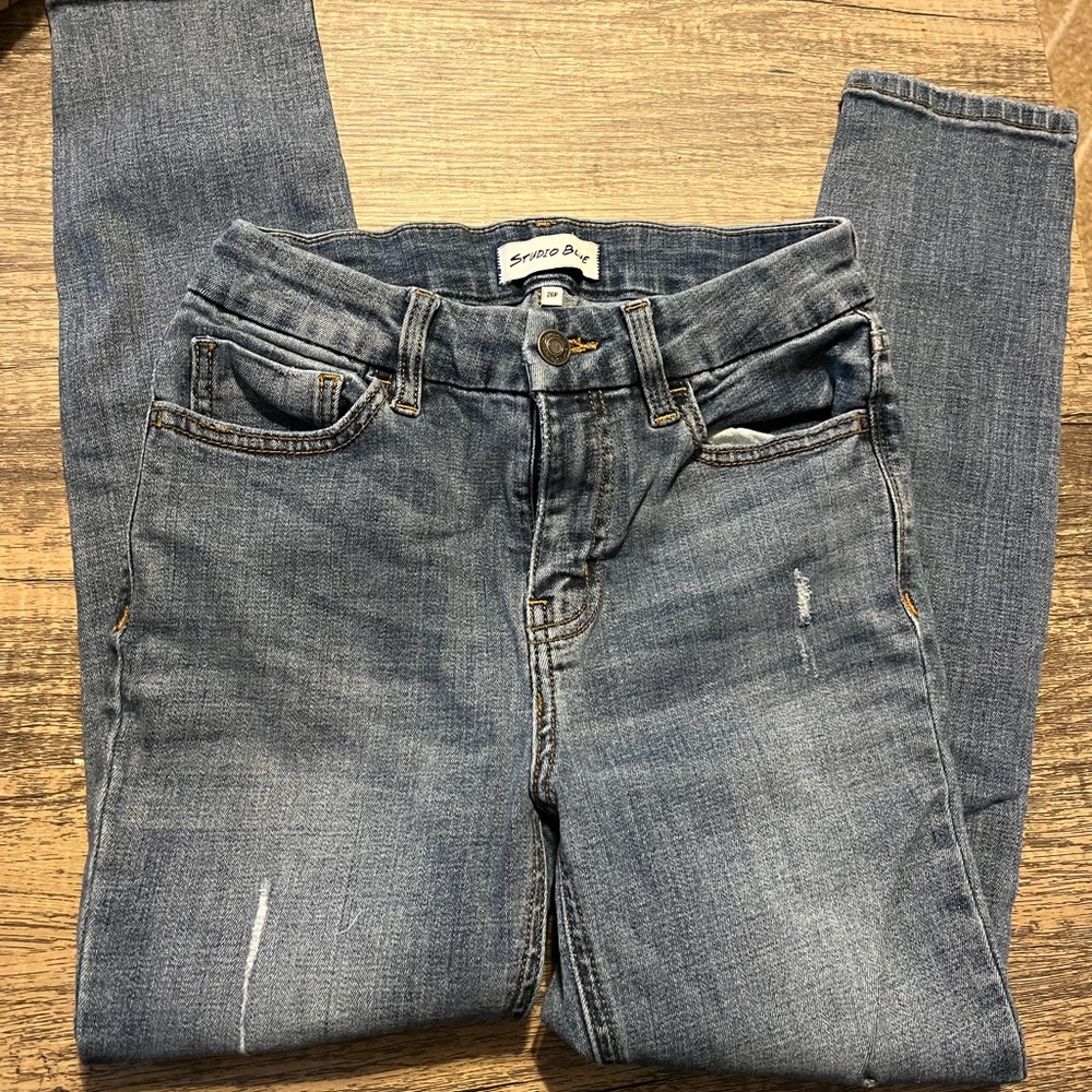 Studio Blue Jeans